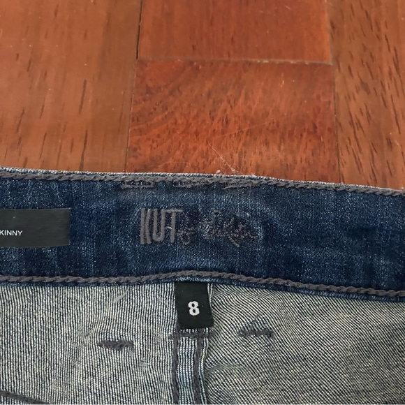 SALE! NWOT KUT from the Cloth MIA Toothpick Skinny Distressed Jeans. Size: 8. - Picture 3 of 14